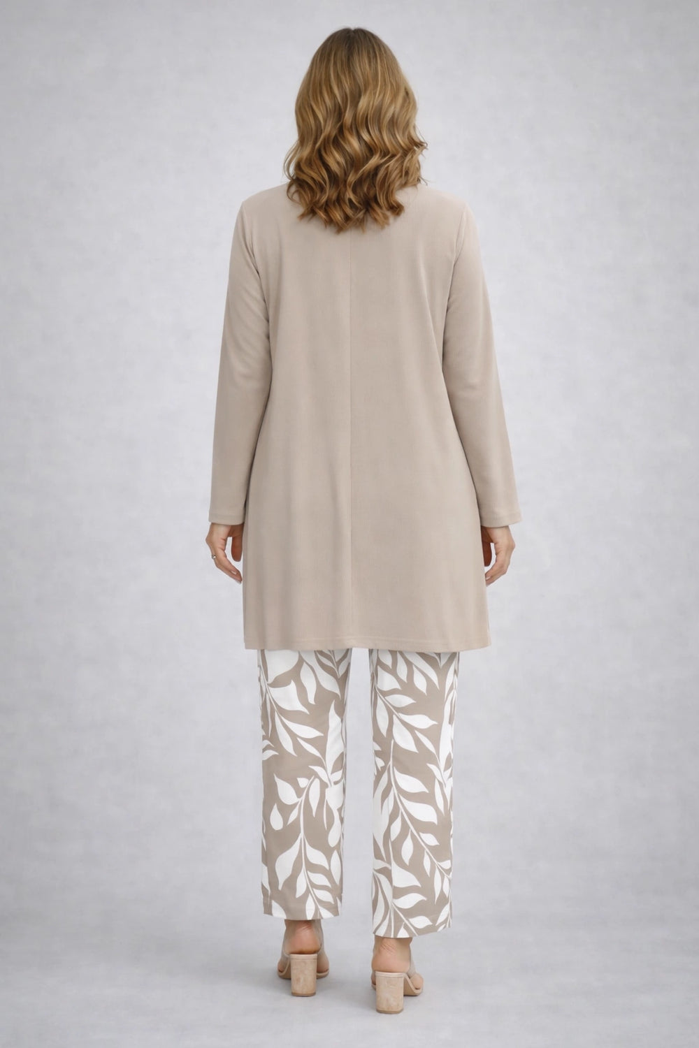 Gwendolyn – Cream Botanical Three-Piece Set - view 2
