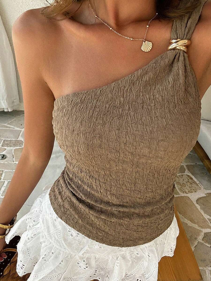 Asymmetric Luxe