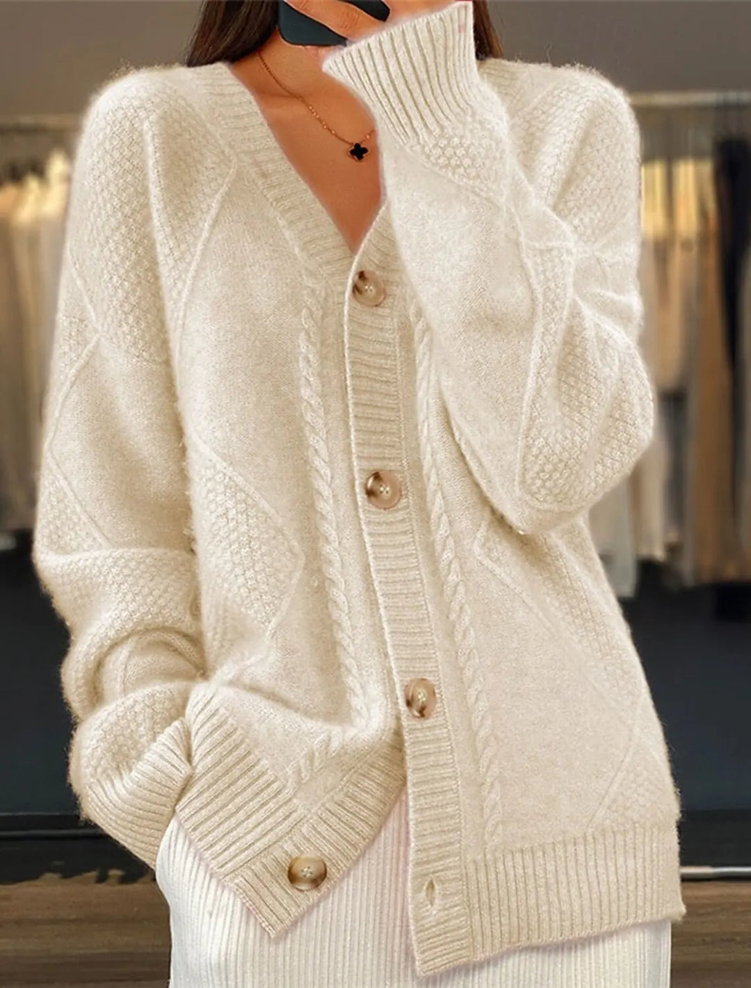 Elowen – Cozy Cable Knit Cardigan