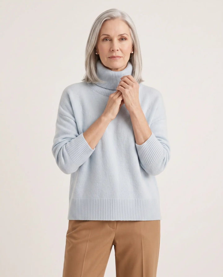 Elara – Cashmere Turtleneck Sweater