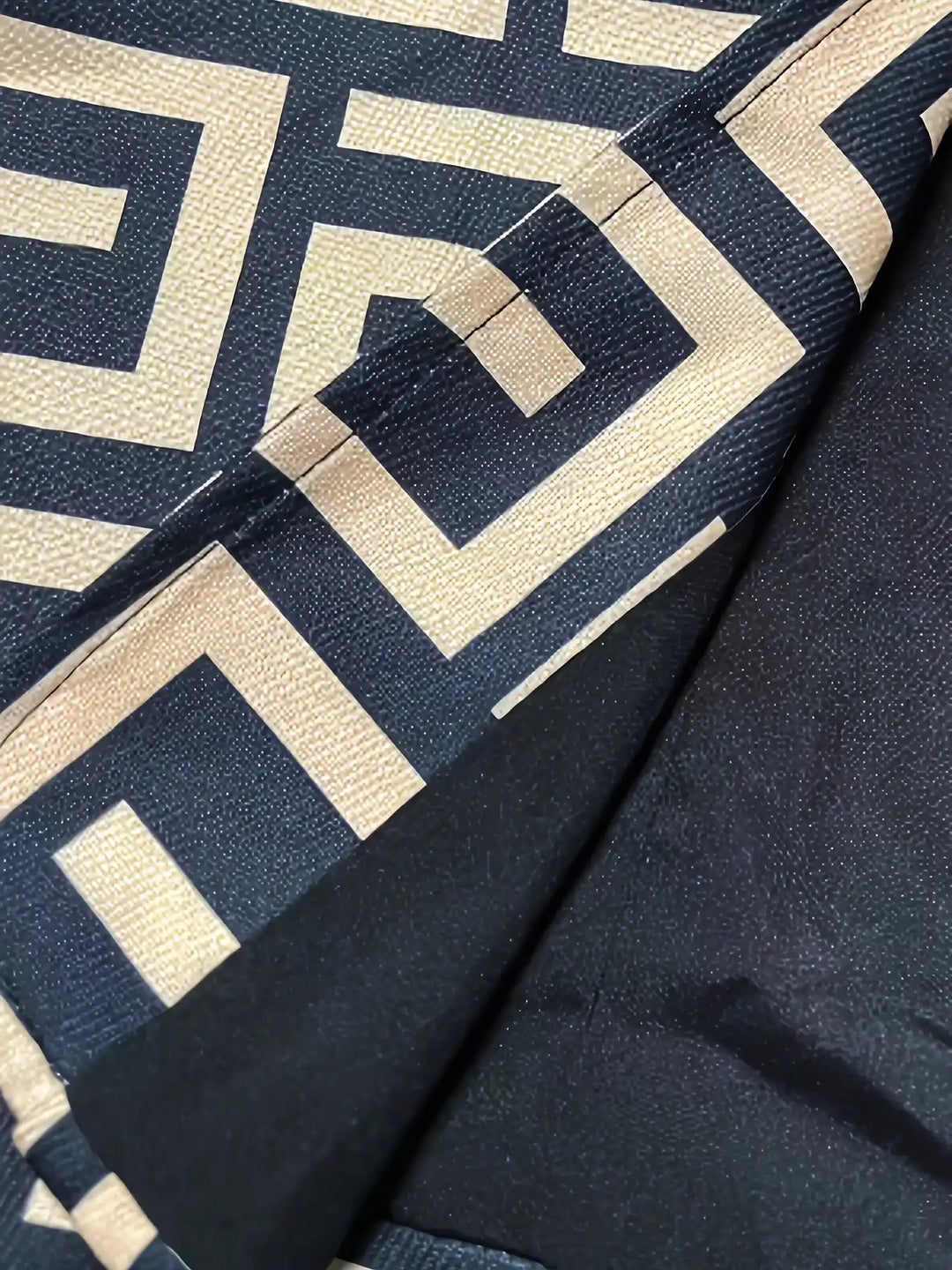 Nadia – Graphic Maze-Print Blazer