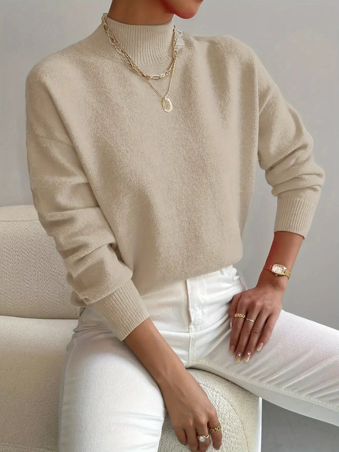Yvonne - Elegant and Warm Sweater
