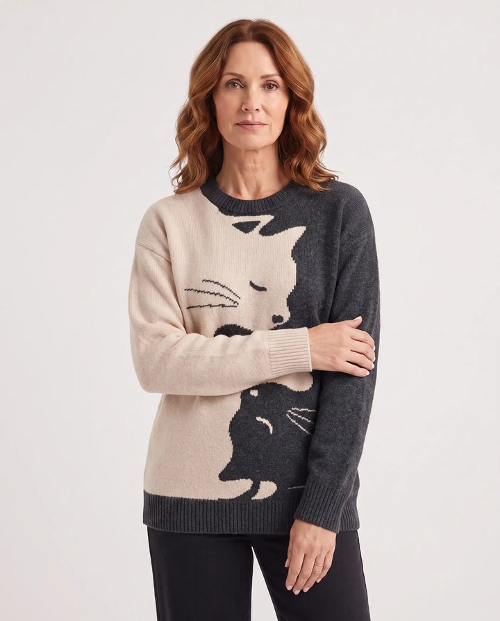 Frankie – Contrast Cat Motif Sweater