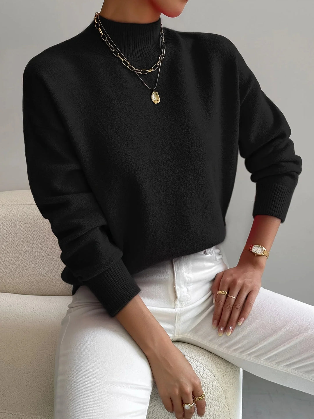 Yvonne - Elegant and Warm Sweater