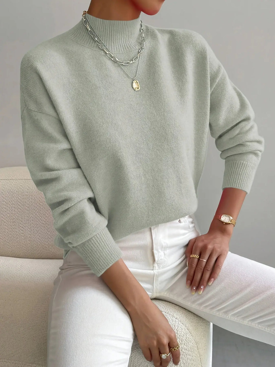 Yvonne - Elegant and Warm Sweater