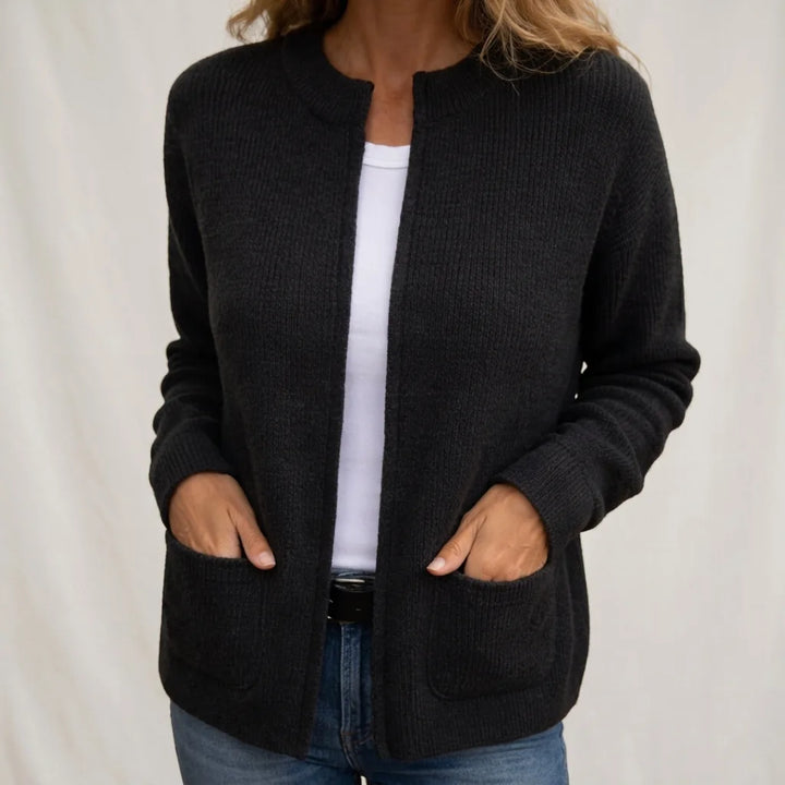 Annika - Cozy Cardigan