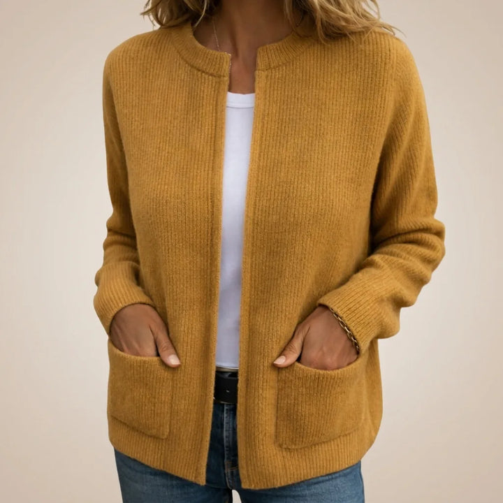 Annika - Cozy Cardigan